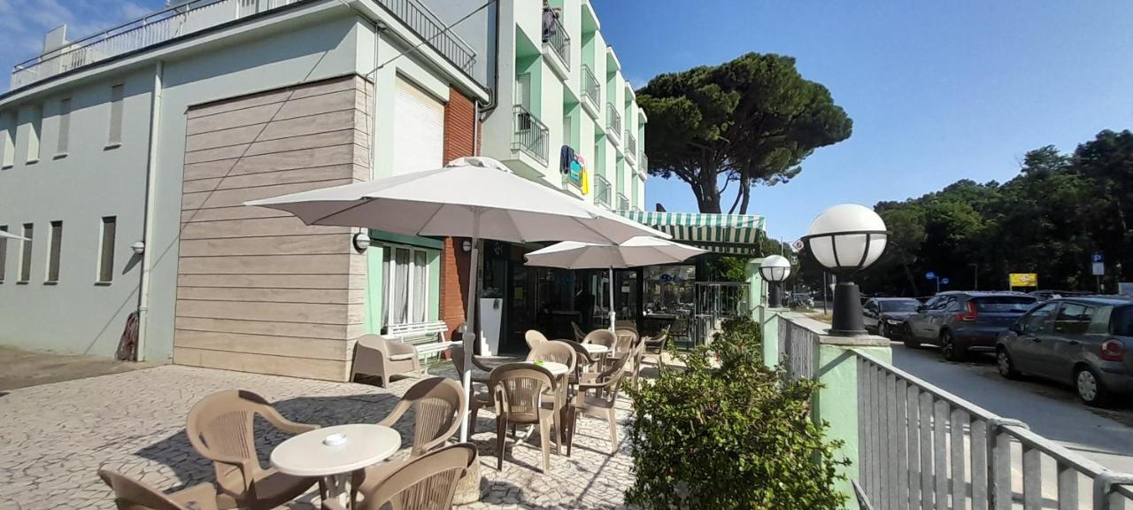 Hotel Maddalena Marina di Ravenna Exterior photo