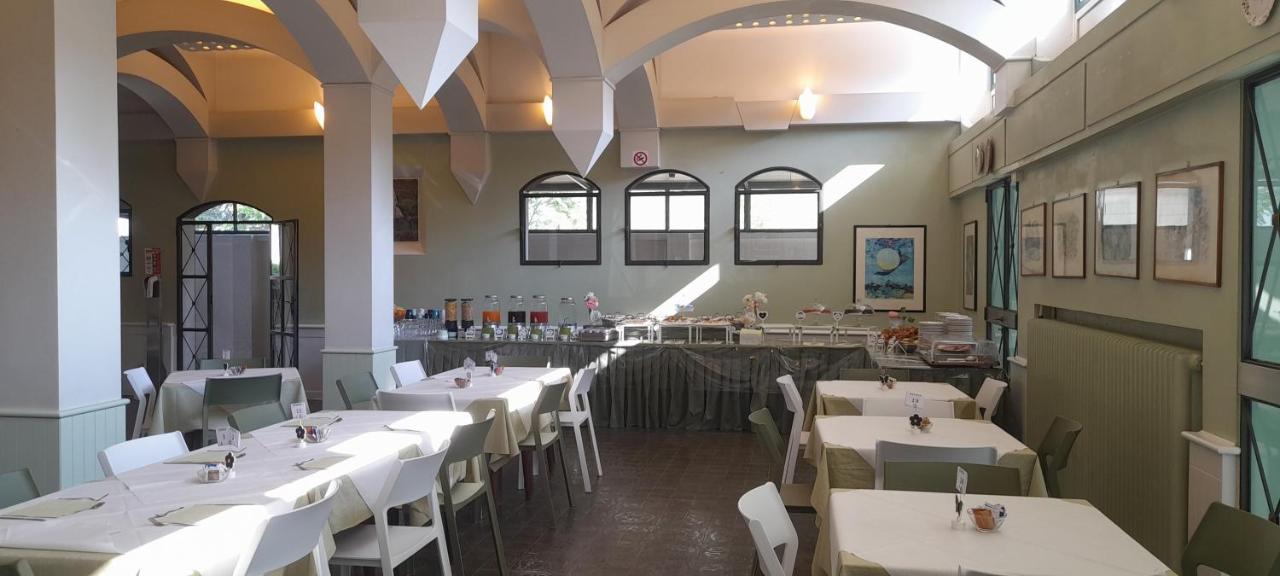 Hotel Maddalena Marina di Ravenna Exterior photo